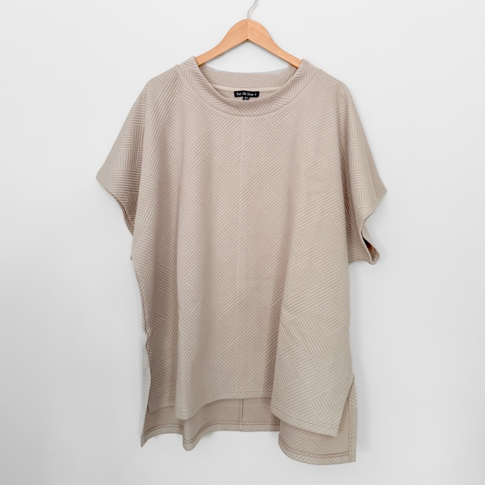 See & Be Seen textured top/tunic